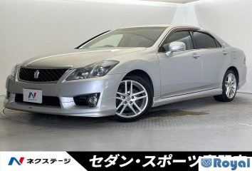 Toyota Crown Sedan