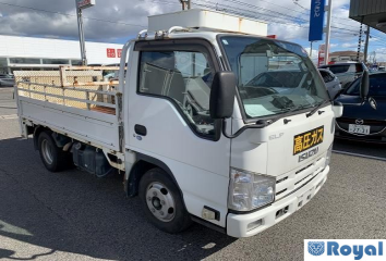Isuzu ELF VAN