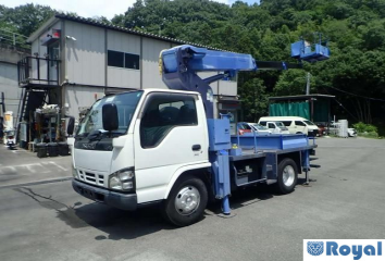 Isuzu ELF VAN