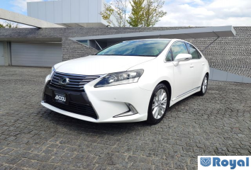 Lexus HS