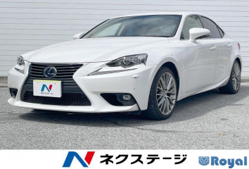 Lexus IS