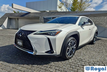 Lexus UX
