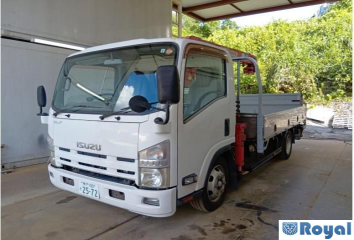 Isuzu ELF VAN