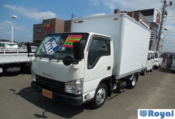 Isuzu ELF VAN