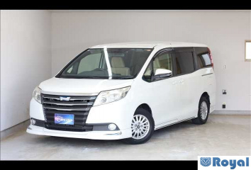 Toyota Noah Hybrid