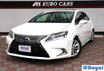 Lexus HS