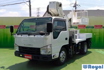 Isuzu ELF VAN