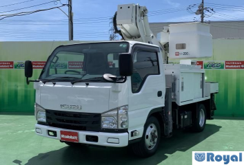 Isuzu ELF VAN