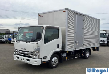 Isuzu ELF VAN