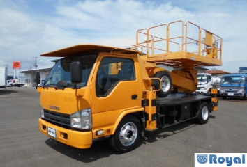 Isuzu ELF VAN