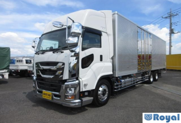Isuzu Giga