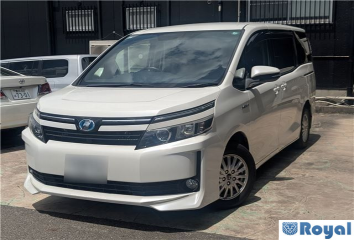 Toyota Voxy Hybrid