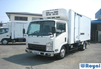 Isuzu ELF VAN