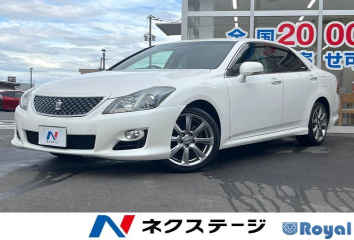Toyota Crown Sedan