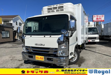 Isuzu ELF VAN