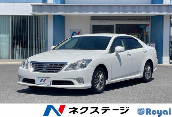 Toyota Crown Sedan