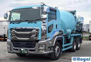 Isuzu Giga