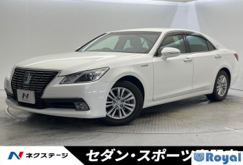 Toyota Crown Sedan