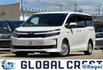 Toyota Voxy Hybrid
