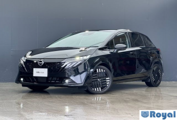 Nissan Aura