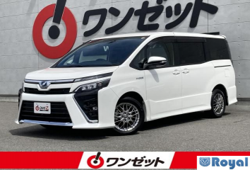 Toyota Voxy Hybrid