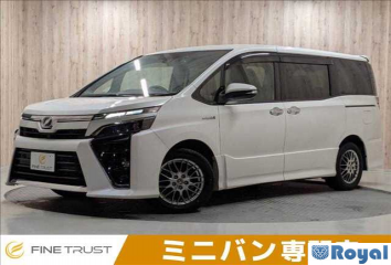 Toyota Voxy Hybrid