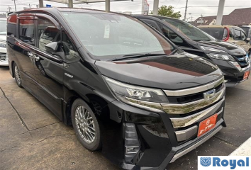 Toyota Noah Hybrid