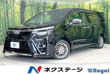 Toyota Voxy Hybrid