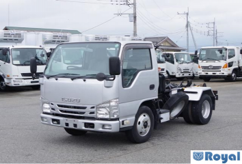 Isuzu ELF VAN
