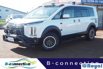 Mitsubishi Delica D:5