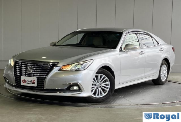 Toyota Crown Sedan