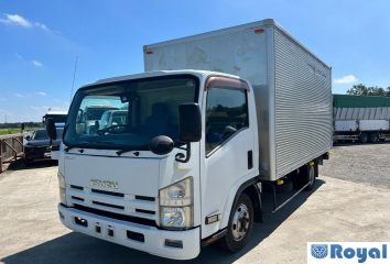 Isuzu ELF VAN