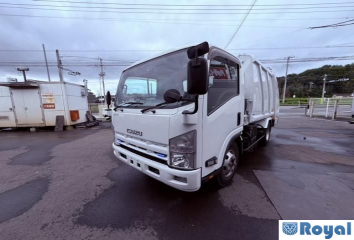 Isuzu ELF VAN