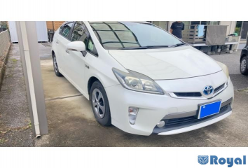 Toyota Prius PHV