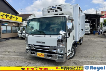 Isuzu ELF VAN