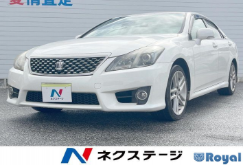 Toyota Crown Sedan