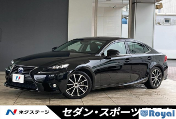Lexus IS