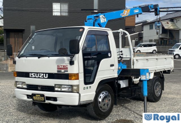Isuzu ELF Truck