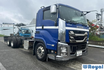 Isuzu Giga