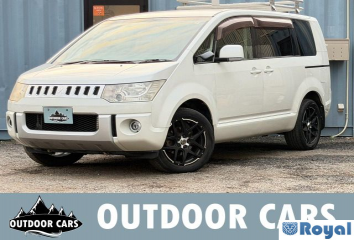Mitsubishi Delica D:5