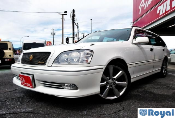 Toyota Crown Estate