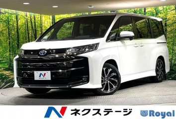 Toyota Noah Hybrid