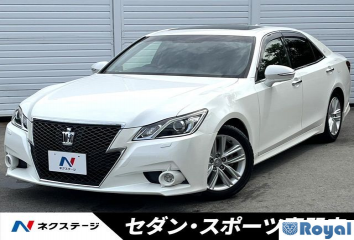 Toyota Crown Sedan