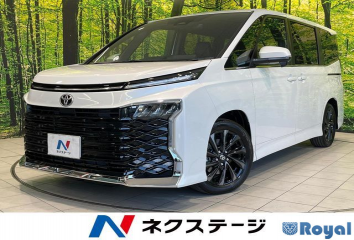 Toyota Voxy Hybrid