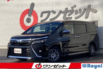 Toyota Voxy Hybrid