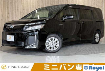 Toyota Voxy Hybrid