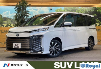 Toyota Voxy Hybrid