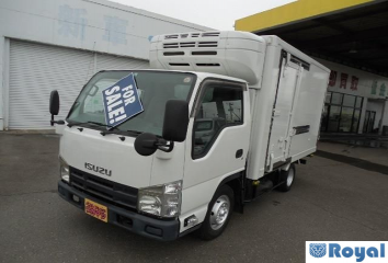 Isuzu ELF VAN