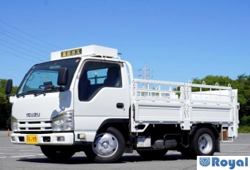 Isuzu ELF VAN