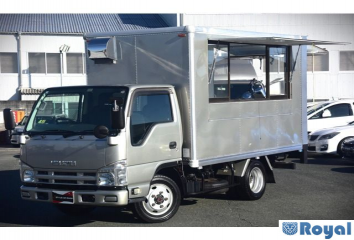 Isuzu ELF Truck